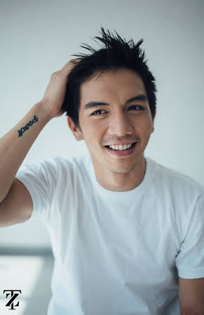 Gio Gahol as 