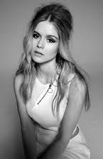 Erin Moriarty som 
