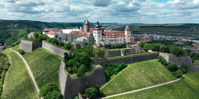 21:00: Die Würzburger Festung – Herzschlag einer Baustelle | BR Fernsehen | 11/10 2025
