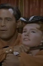 Jackie Russell como Carrie Virginia