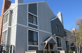 House Hunters: Volume 7, Season 162: A Fanboy Needs Space in LA