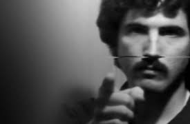The Hillside Strangler, Season 01: The Conman