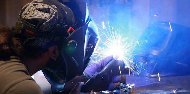 01:30: Wettkampf der Waffenschmiede | Kabel Eins Doku | 12/1 2025