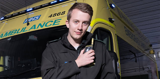 12:10 AM: 999: On the Front Line | More 4 | 2/15 2026