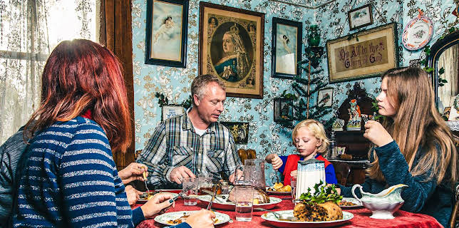 9:00 PM: Our Victorian Christmas | 5 Select | 12/20 2025