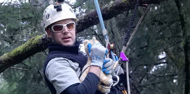 01:53: Treetop Cat Rescue (S1 E4) (S1) | Animal Planet | 11/25 2025