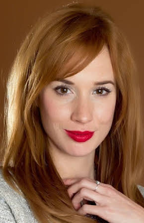 Tatiana Pauhofová as 