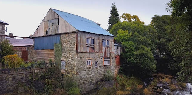 21:00: Building Historic Homes (S2 E1) (S2) | TV6 | 2/18 2026