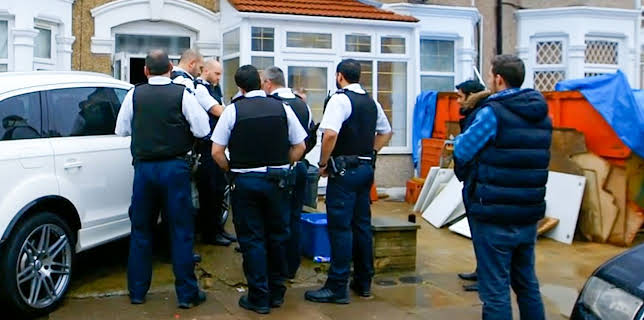 12:00 PM: Nightmare Tenants, Slum Landlords (S6 E11) (S6) | 5 Star | 12/28 2025