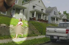 Exposed: Naked Crimes, Season 1: Get the Naked Guy