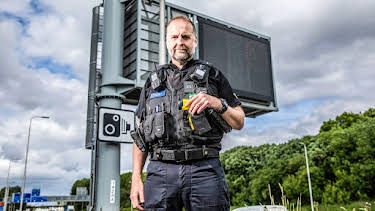 10:00 PM: Motorway Cops: Catching Britain's Speeders | Paramount | 8/18 2026