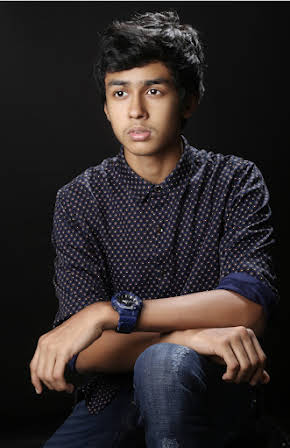 Rudhraksh Jaiswal as 