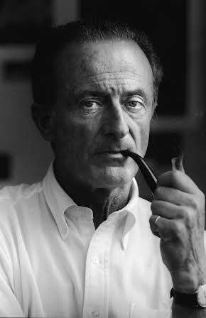 Fred Zinnemann as Director