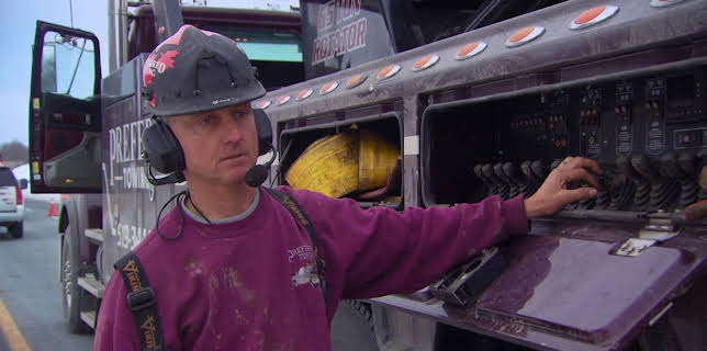 07:00: Heavy Rescue: 401 (S6 E3) (S6) | TV10 | 11/19 2025