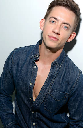 Kevin McHale as 