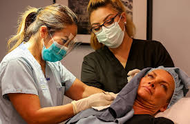 Dr. Pimple Popper: Before the Pops Season 1: Lump Overboard