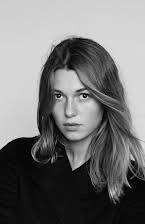 Mathilde Ollivier como 