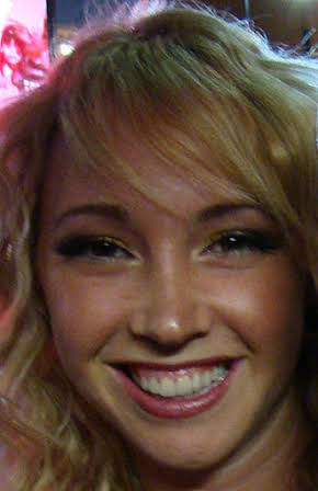 Jennifer Tisdale as Pretty Girl