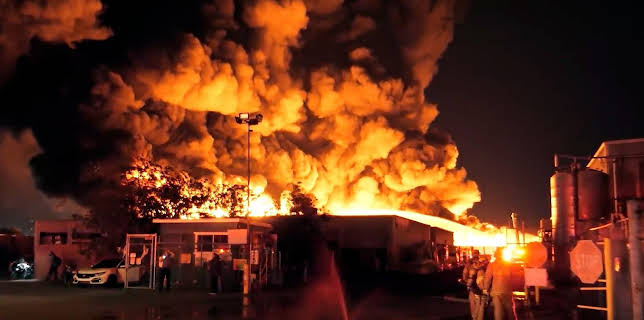 02:30: First on the Scene (S1 E15) (S1) | TV10 | 1/8 2026