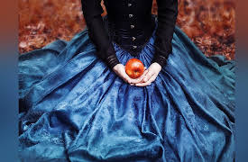 A Childrenâ€™s Guide to Folklore and Wonder Tales: "Snow White": Beauty and Handsomeness