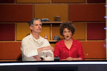 09:40: Alle mot alle (S7 E24) (S7) | TVNorge | 4/17 2026