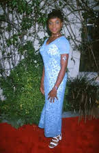 Lena Cardwell como Girl at Community Center