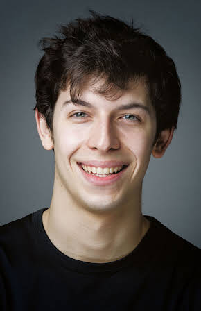 Pablo Capuz as 