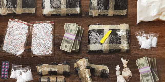 10:10: Contraband: Seized at the Airport (S1 E6) (S1) | Discovery Channel | 10/19 2025