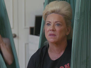 03:45: Das Medium: Theresa Caputo | Sixx | 9/27 2026