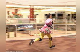 Run For Money: A Huge Shopping Mall