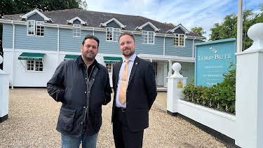 1:30 PM: Four in a Bed | Channel 4 | 1/1 2026