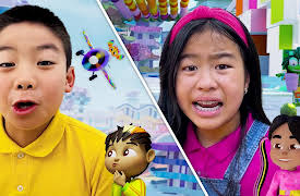 Toys and Colors Kaleidoscope City by pocket.watch: Energy Oops With Eric and Jannie!