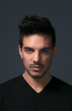 Vadhir Derbez as 