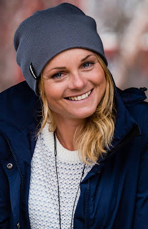 Sandra Lahnsteiner as Director