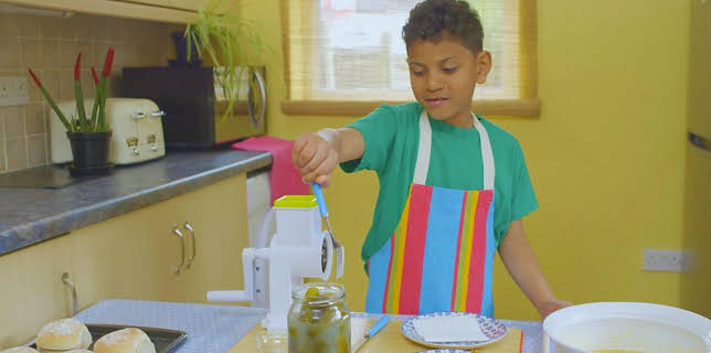 12:00 PM: My World Kitchen (S2) | Cbeebies | 11/3 2025