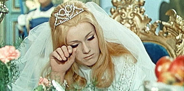 15:40: Die wahnsinnig traurige Prinzessin | MDR Fernsehen | 11/9 2025