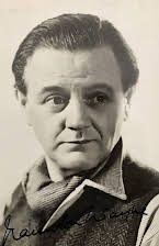 Naunton Wayne as 