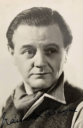 Naunton Wayne as 