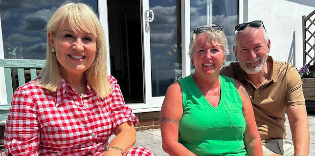 3:00 PM: Escape to the Country (S26) | BBC One Channel Islands | 3/24 2026