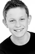 Alex Taylor-McDowall som Edward Maxwell