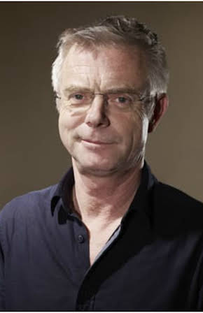 Stephen Daldry as Director