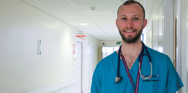 8:00 PM: Casualty 24/7 (S2 E7) (S2) | 5 Star | 1/20 2026