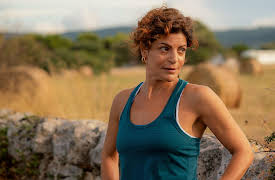 Lolita Lobosco, Season 1: Dangerous Game