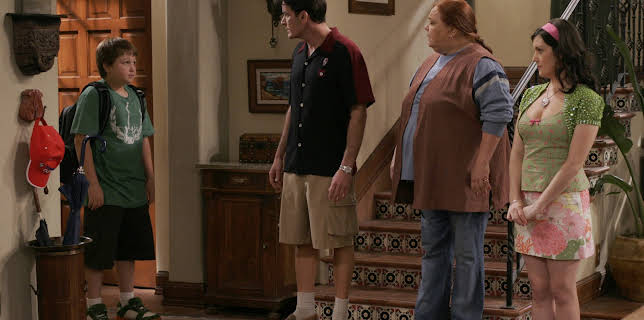 13:35: Two and a Half Men (S4 E1) (S4) | MAX | 12/8 2025