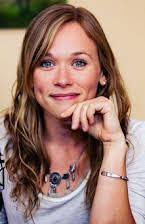 Sanni McCandless som Herself