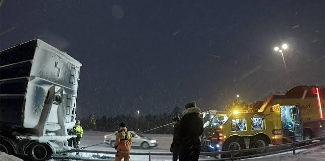 07:00: Frusna vägar (S4 E4) (S4) | TV3 | 1/30 2026