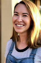 Katie Silberman como Director