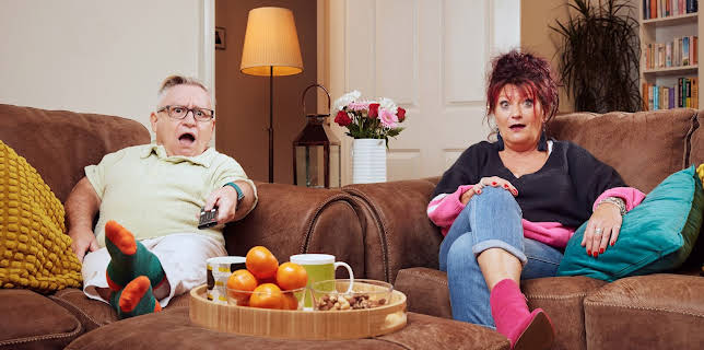 10:30 PM: Gogglebox | E4 | 11/8 2025