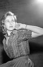 Kim Hunter como Stella Kowalski