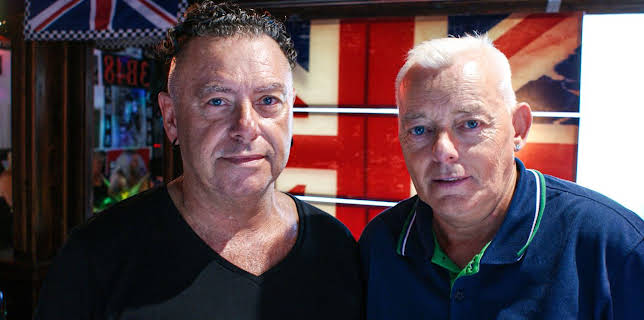 8:00 AM: Bargain-Loving Brits in the Sun (S8 E5) (S8) | 5 Star | 2/18 2026